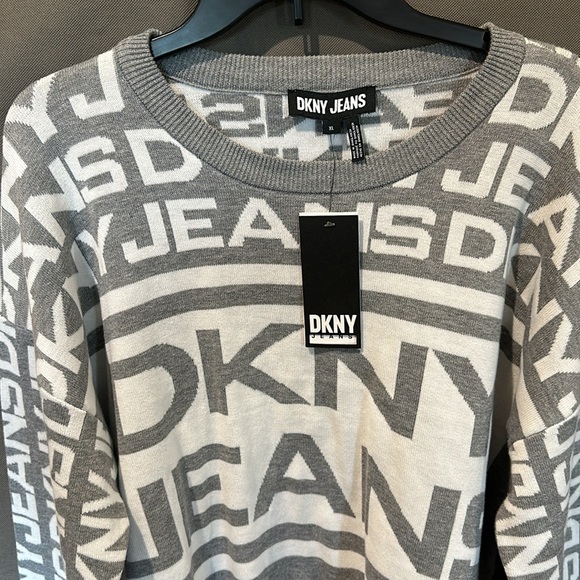 NWT DKNY Women’s Crop Gray White XL Sweater - Picture 5 of 9
